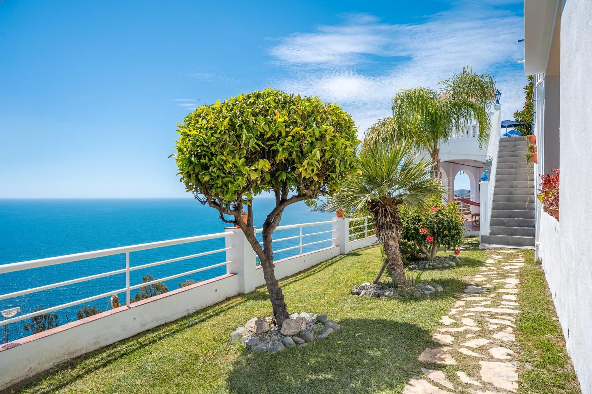 Villa Buganvilla En Salobrena Exterior photo